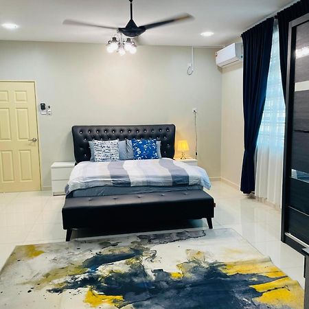 Nazirin Homestay No 27 Tmn Desa Manjung Lumut Ngoại thất bức ảnh
