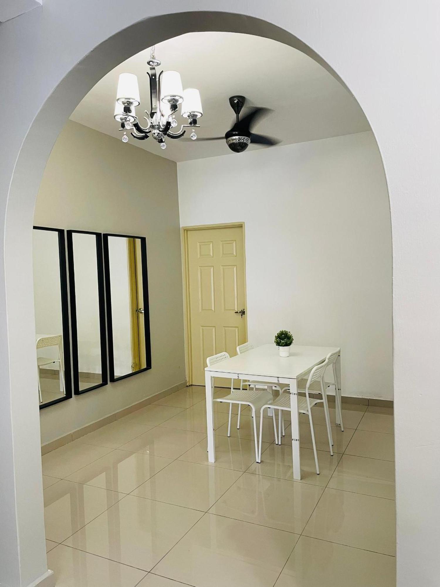 Nazirin Homestay No 27 Tmn Desa Manjung Lumut Ngoại thất bức ảnh